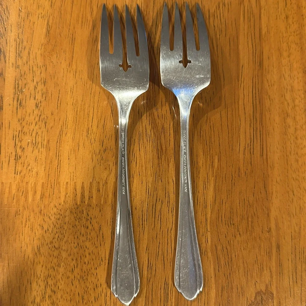 Oneida community made Tudor plate silver salad forks. 6”x1”. Square neck